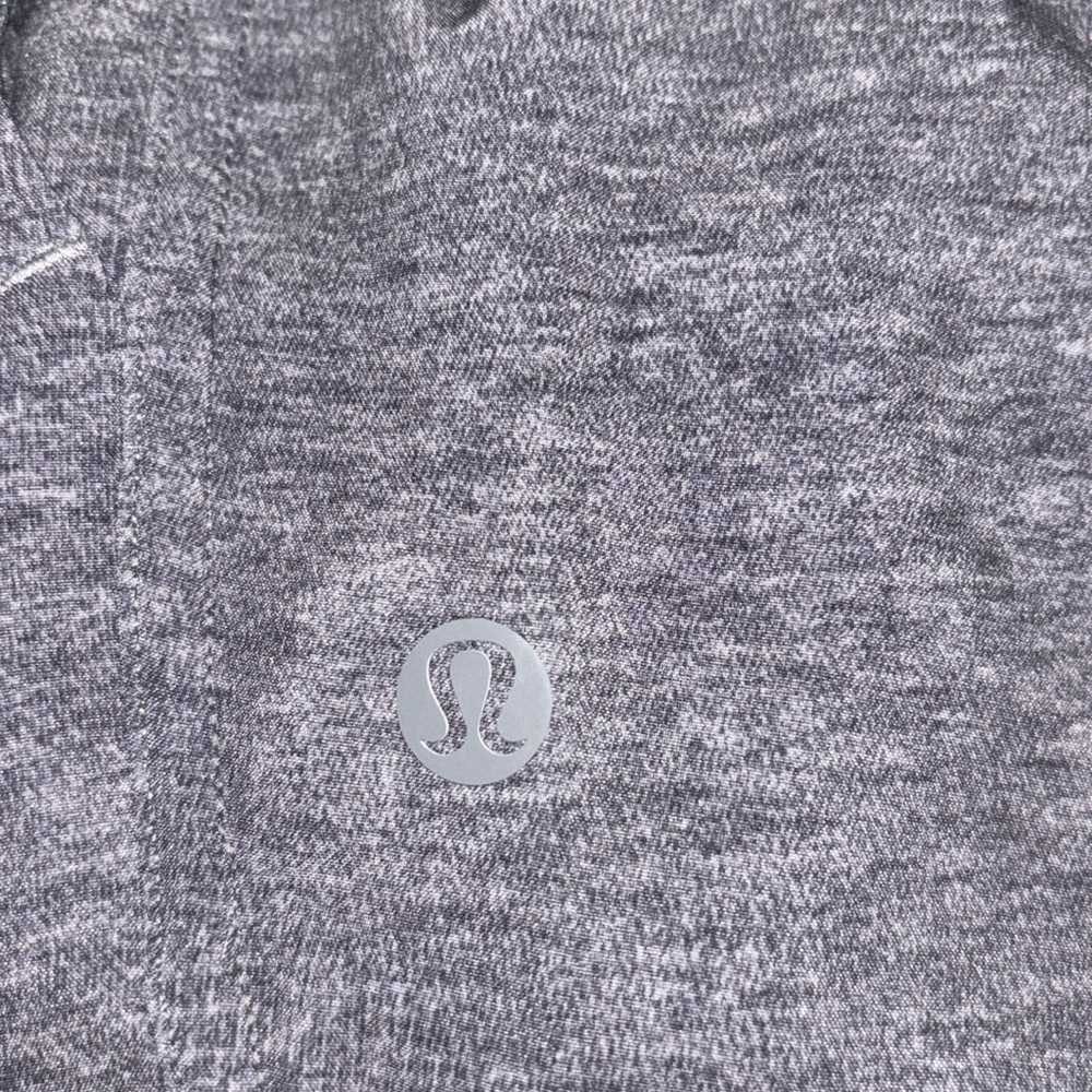 Lululemon Women’s Gray Spring Break Away Short size 4 - Picture 4 of 5